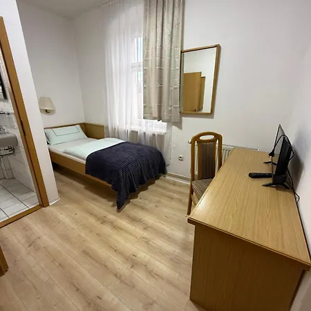 Landgasthof Zur Guten Quelle 招待所 Wermsdorf