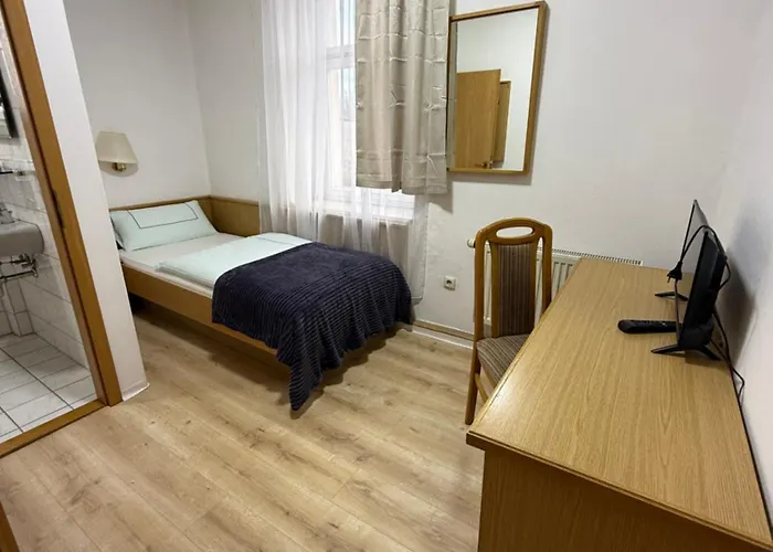 Landgasthof Zur Guten Quelle Guest house Wermsdorf